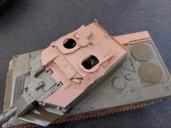 LEOPARD 2 HEL (1/35)